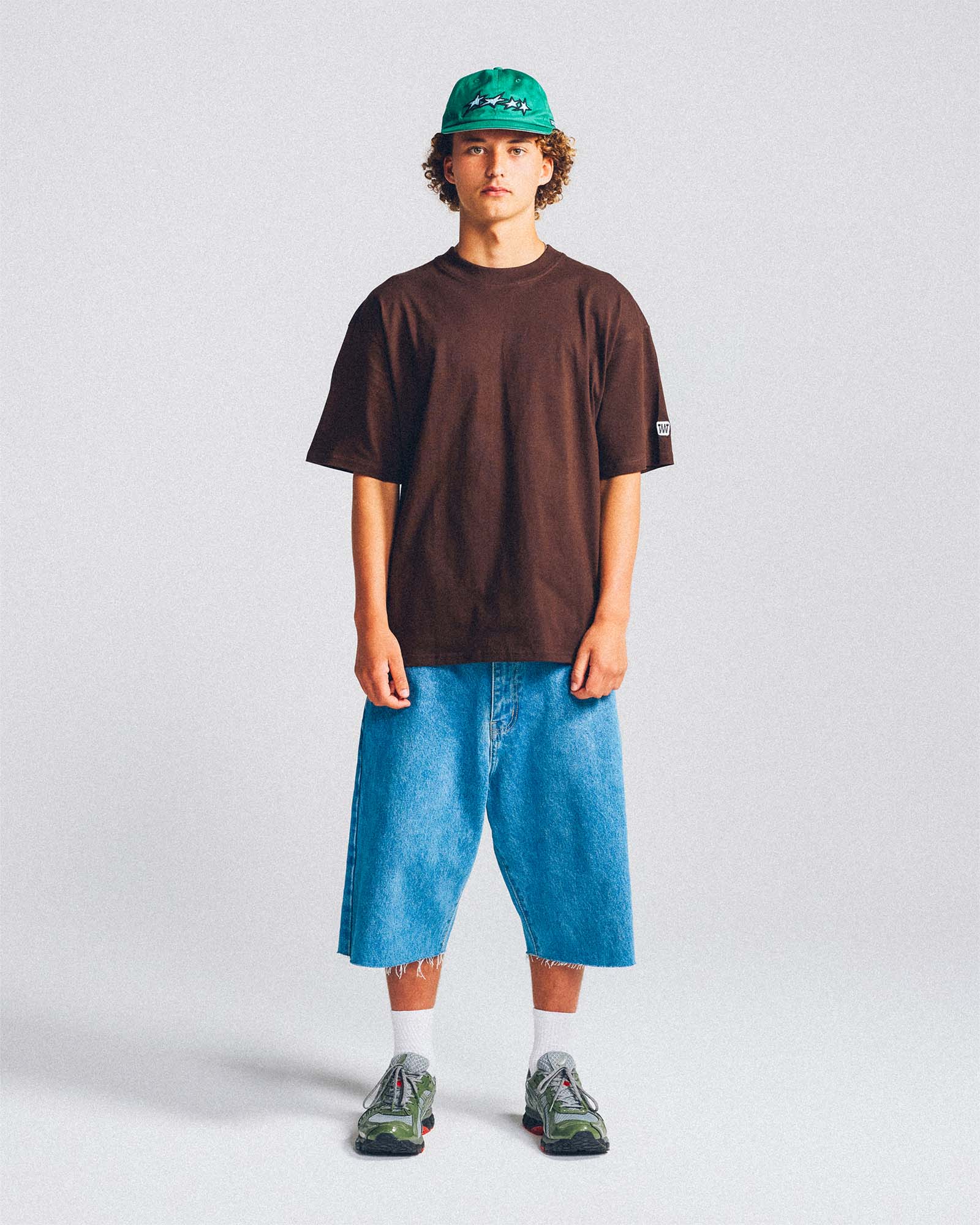 Beefy Tee 2.0 - Wide Varsity